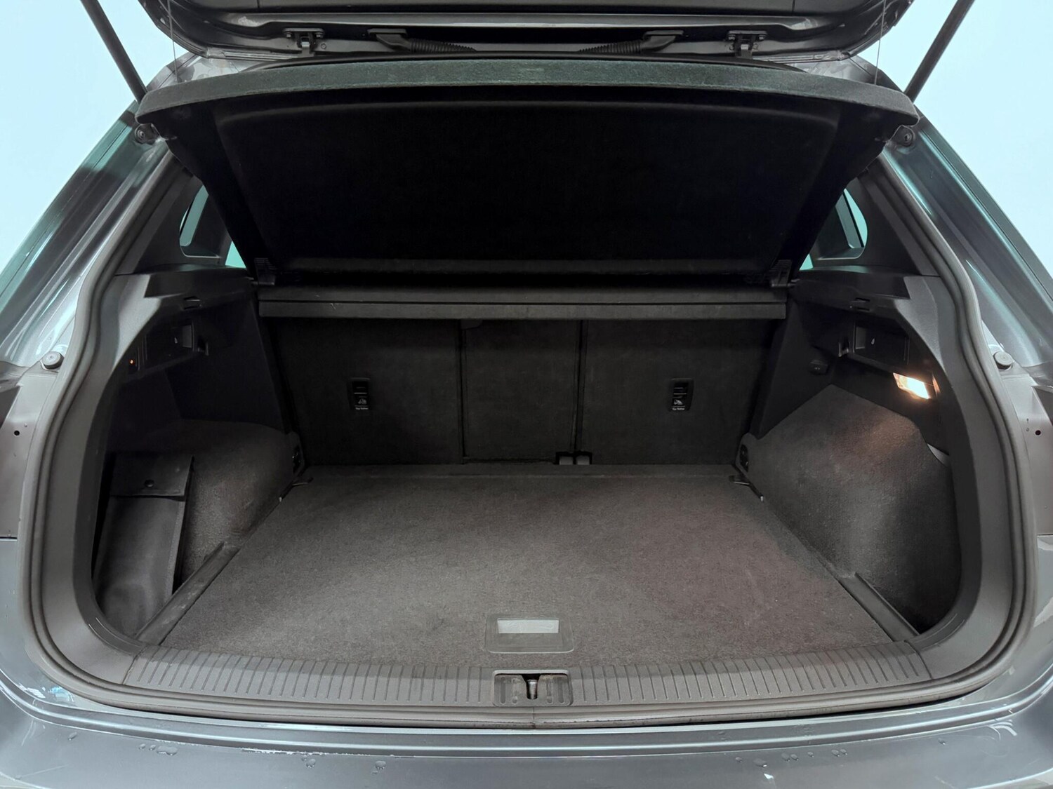 Used Volkswagen Tiguan 2017 for sale - 76388086: Photo 12