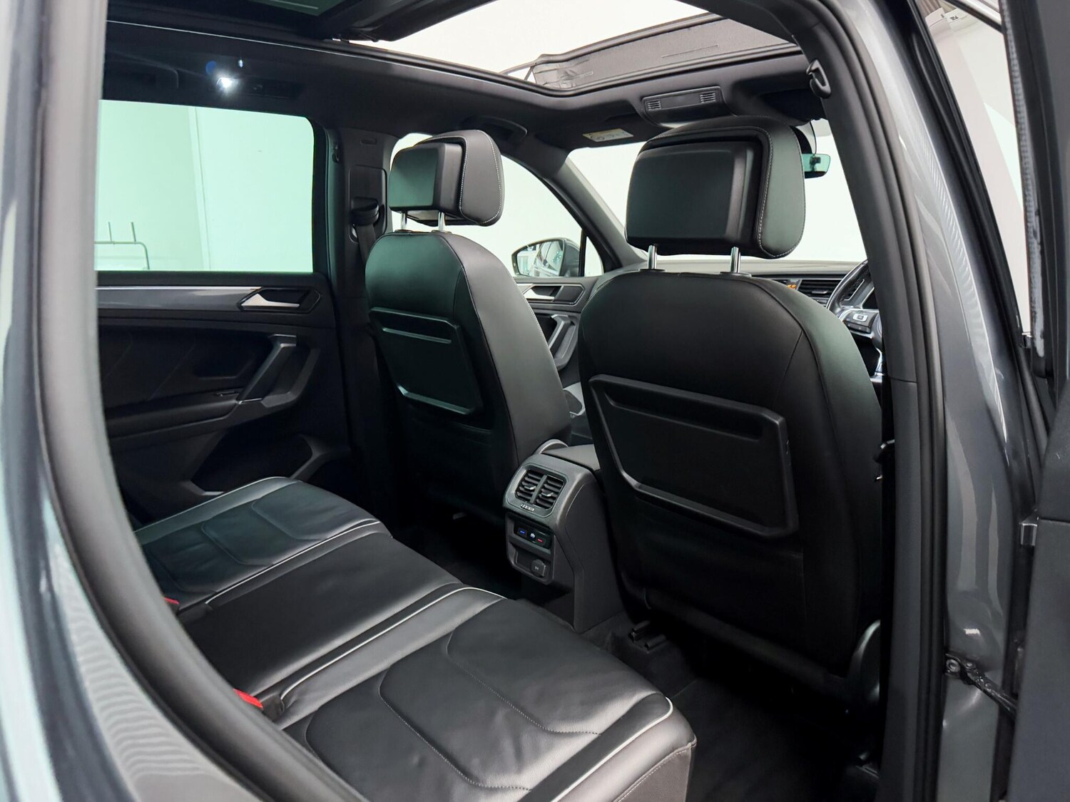 Used Volkswagen Tiguan 2017 for sale - 76388086: Photo 23