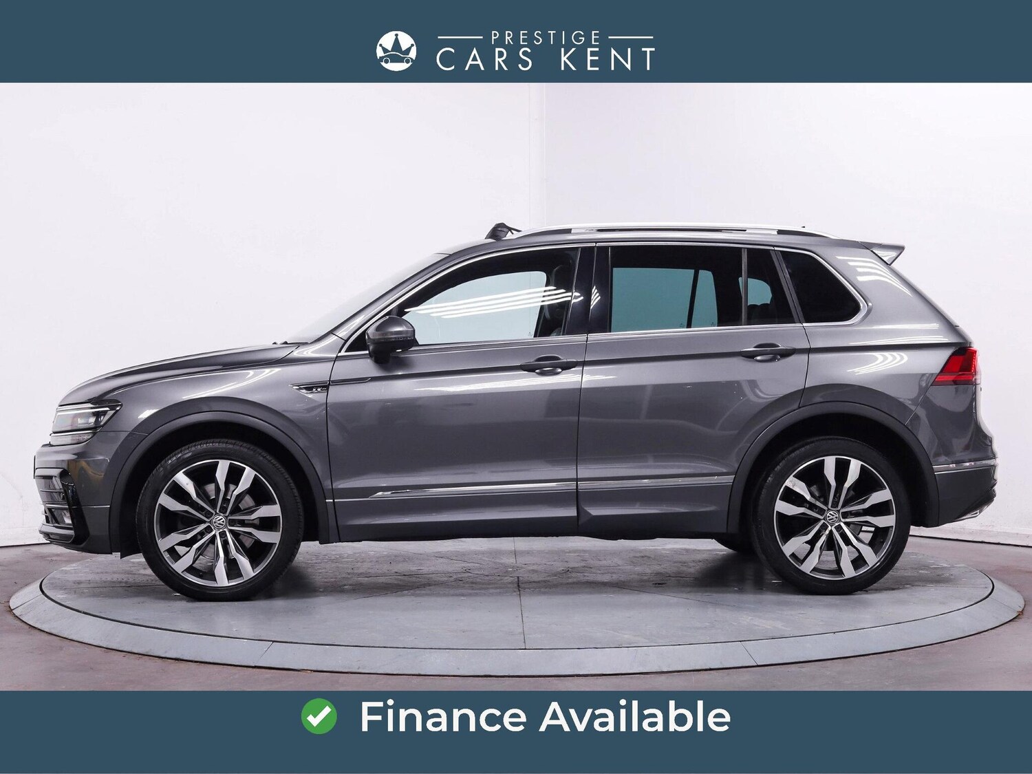 Used Volkswagen Tiguan 2017 for sale - 76388086: Photo 4