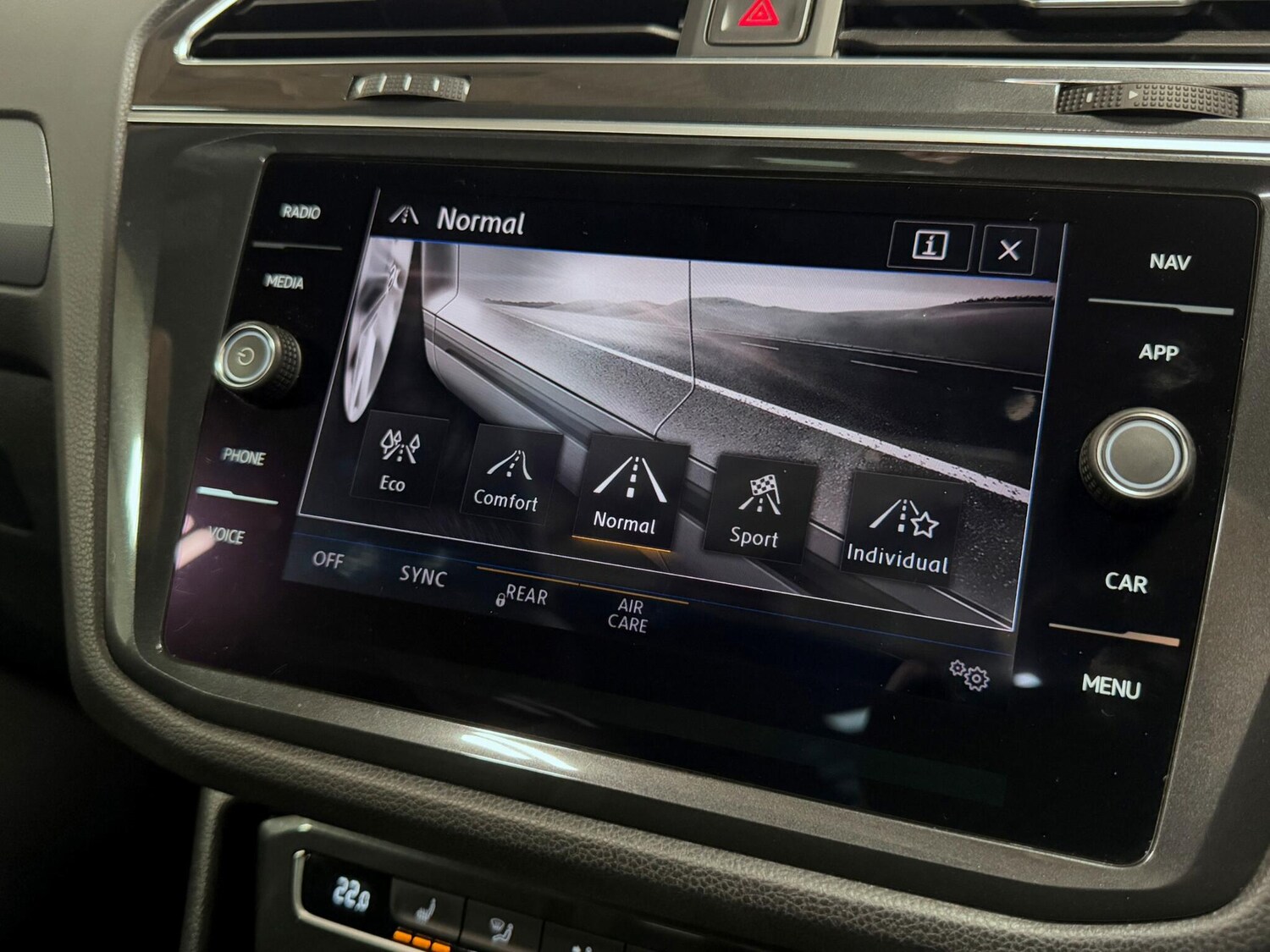 Used Volkswagen Tiguan 2017 for sale - 76388086: Photo 52