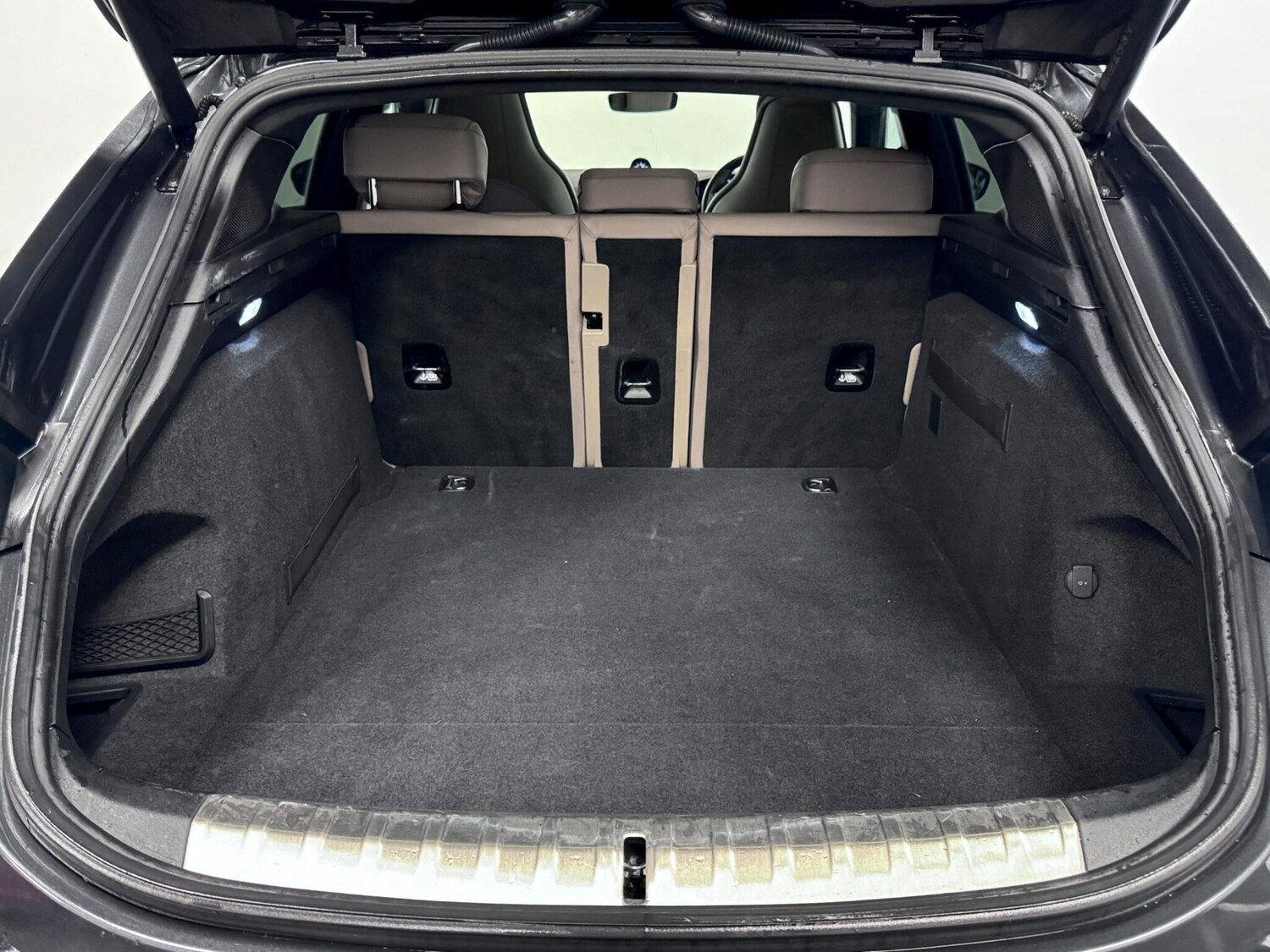 Used Porsche Taycan for sale - 77633610: Photo 13