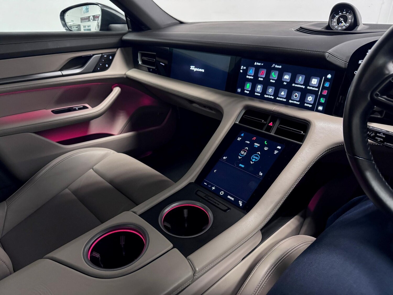 Used Porsche Taycan for sale - 77633610: Photo 30