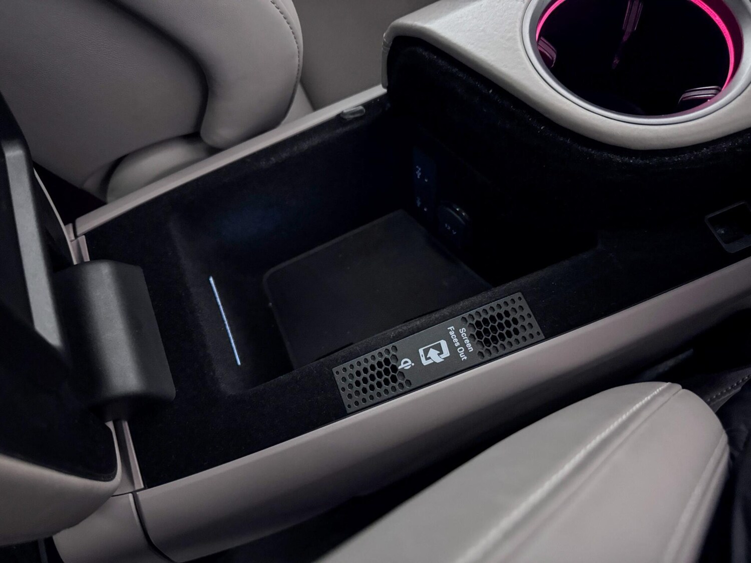 Used Porsche Taycan for sale - 77633610: Photo 34