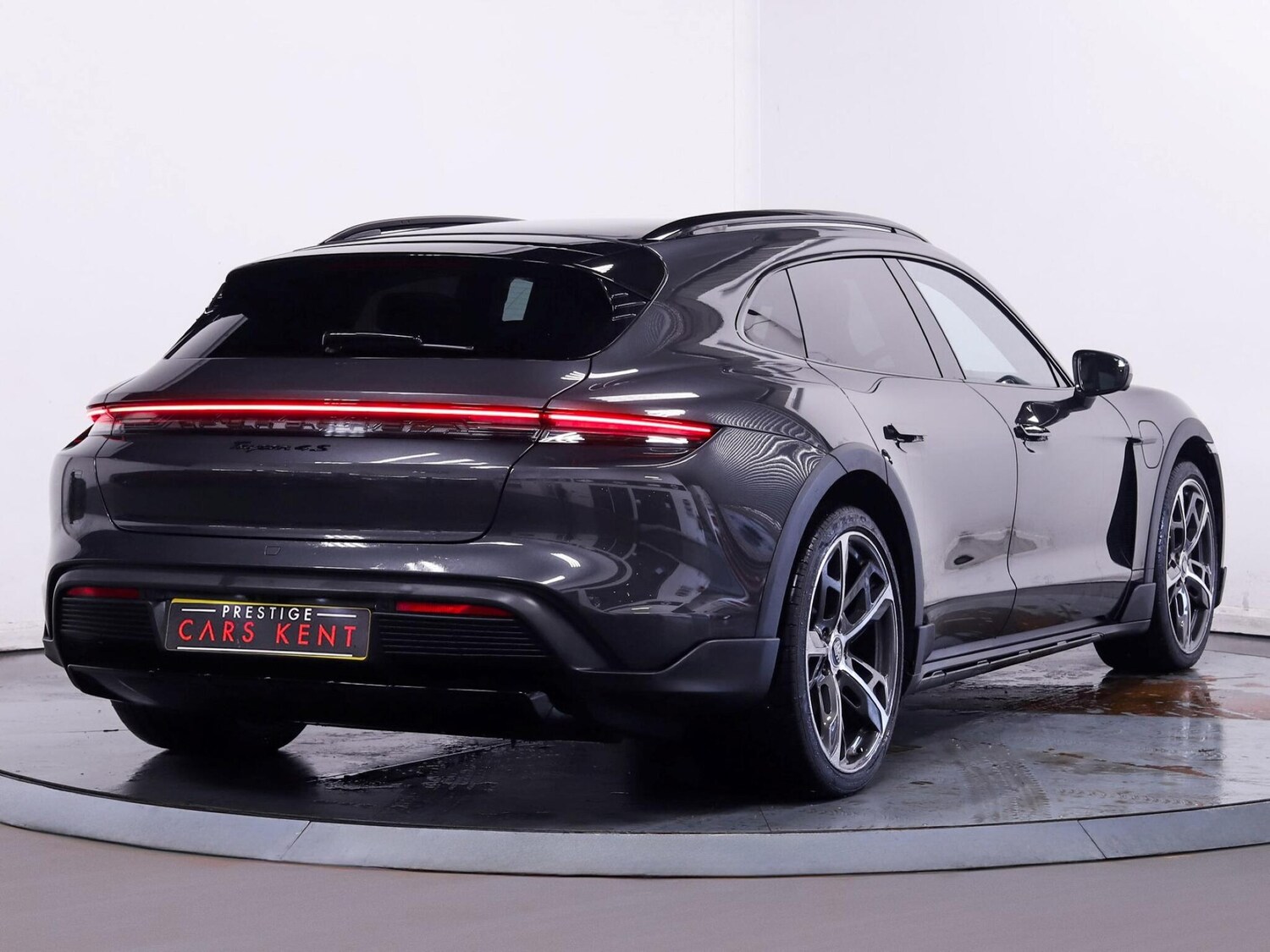 Used Porsche Taycan for sale - 77633610: Photo 9