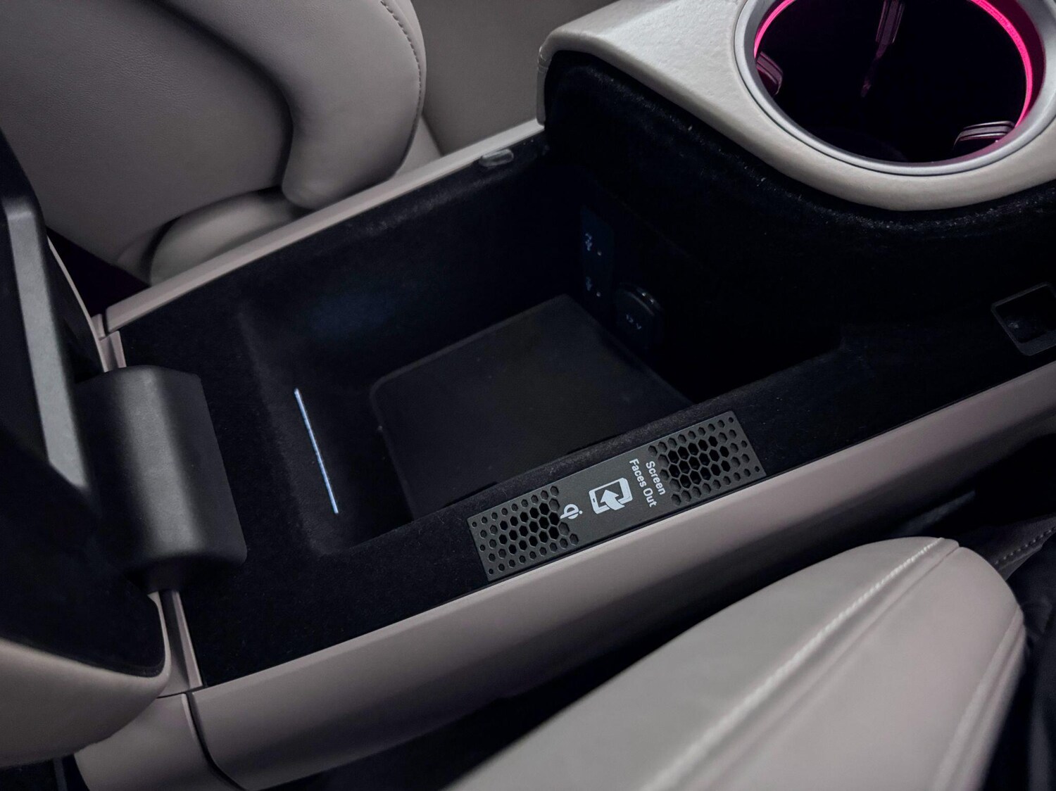 Used Porsche Taycan for sale - 77633610: Photo 91