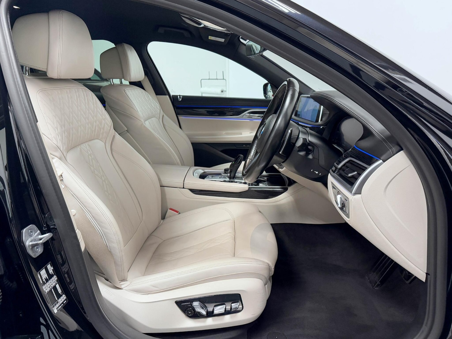 Used BMW 7 Series 2021 for sale - 76060379: Photo 23