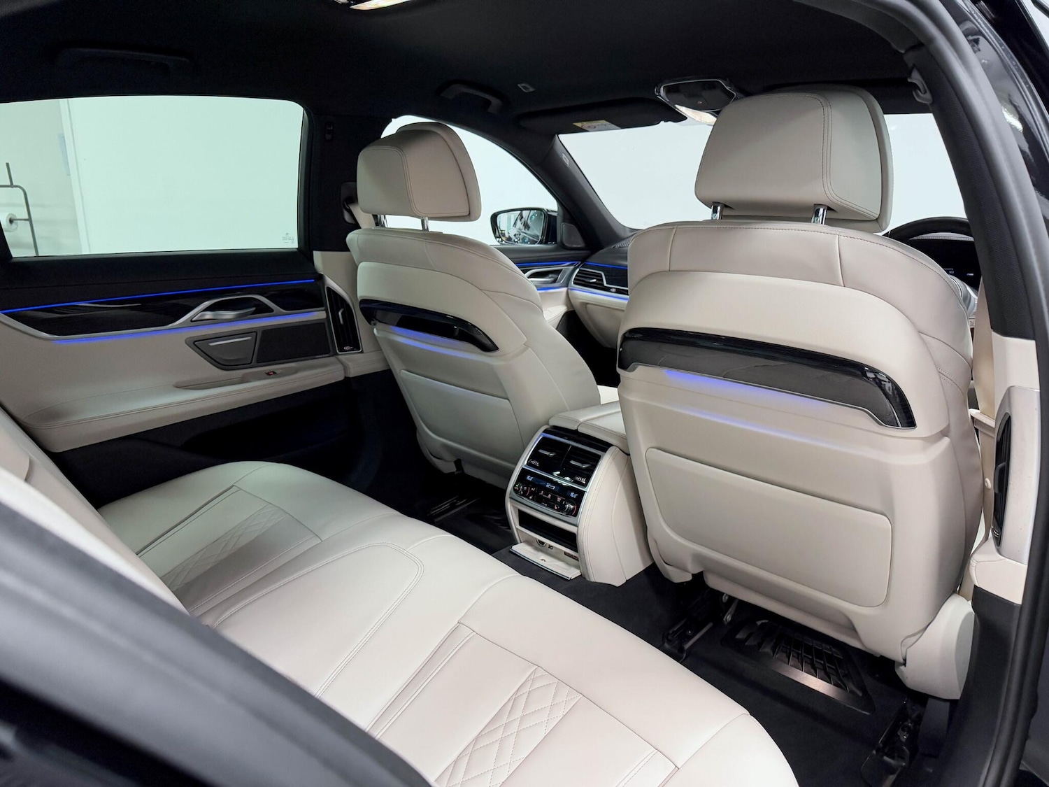 Used BMW 7 Series 2021 for sale - 76060379: Photo 24