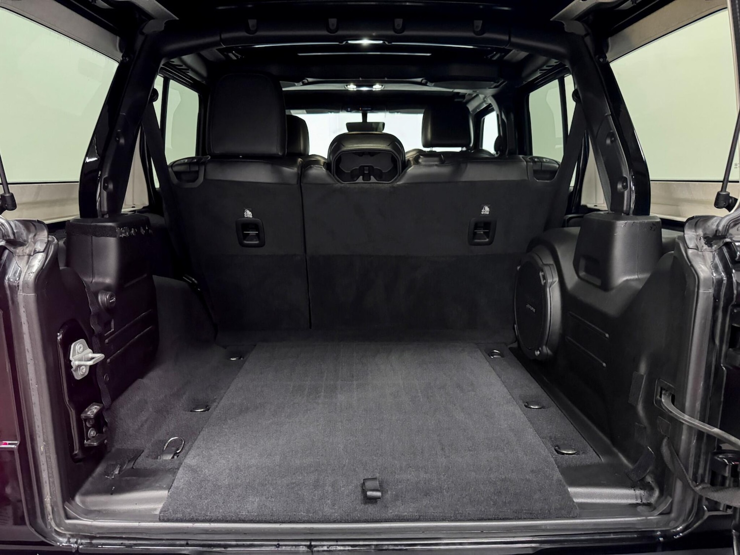 Used Jeep Wrangler 2020 for sale - 76606832: Photo 12