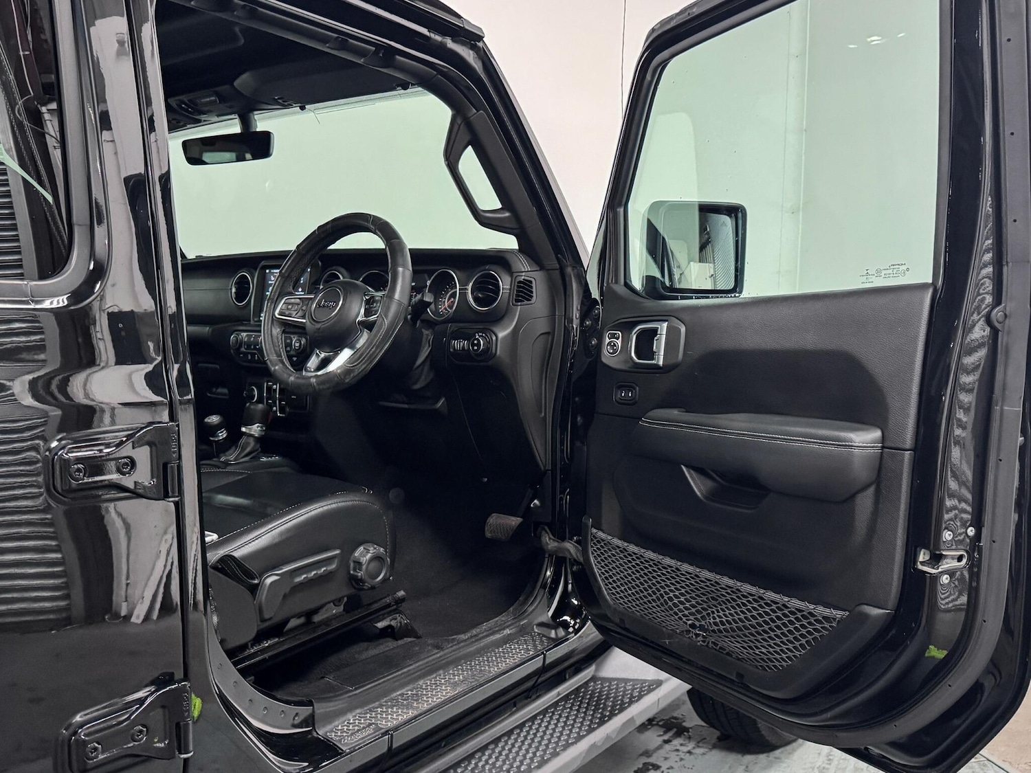 Used Jeep Wrangler 2020 for sale - 76606832: Photo 14