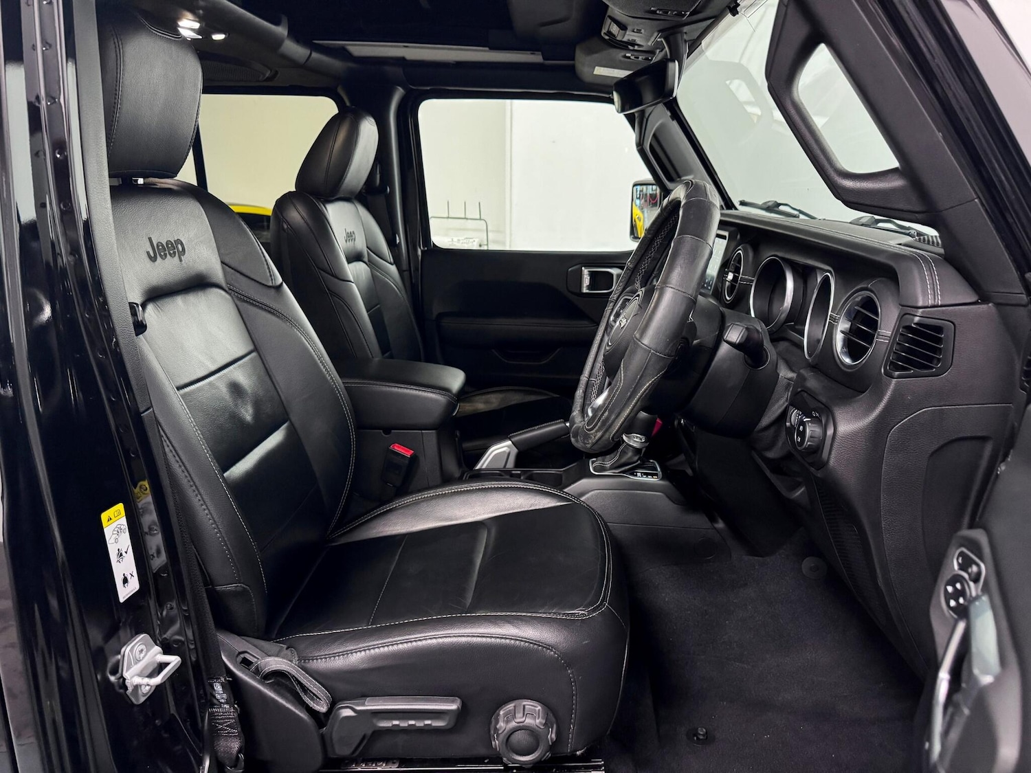 Used Jeep Wrangler 2020 for sale - 76606832: Photo 18