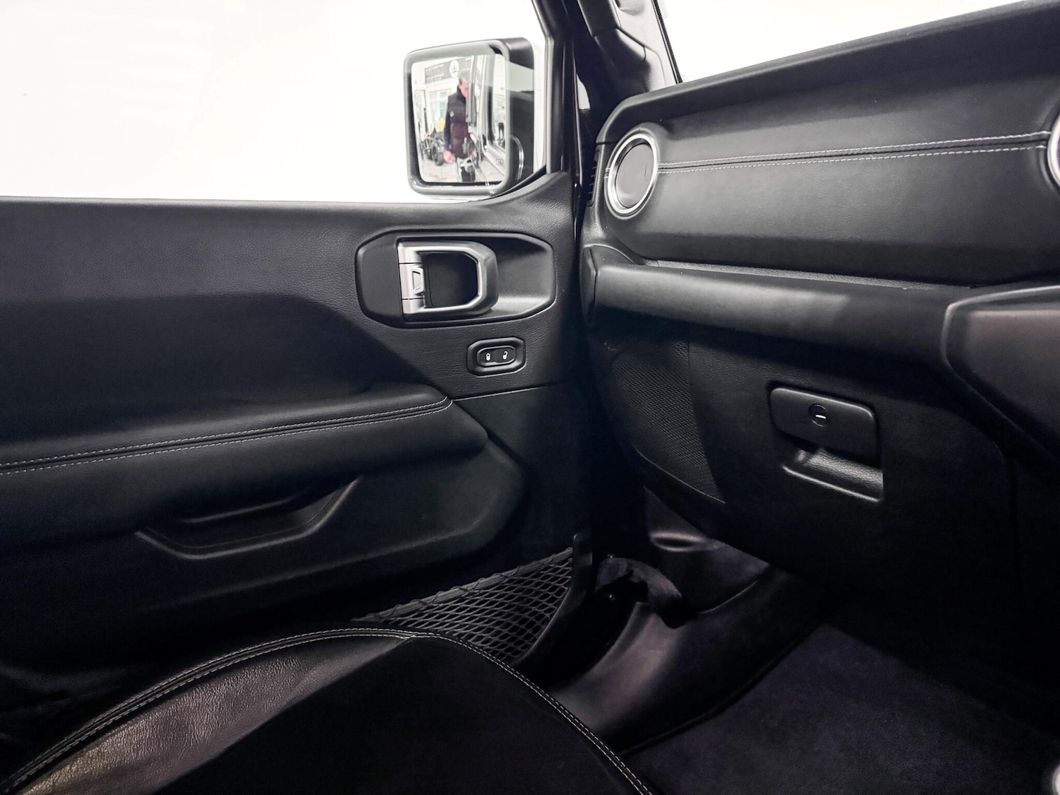 Used Jeep Wrangler 2020 for sale - 76606832: Photo 26