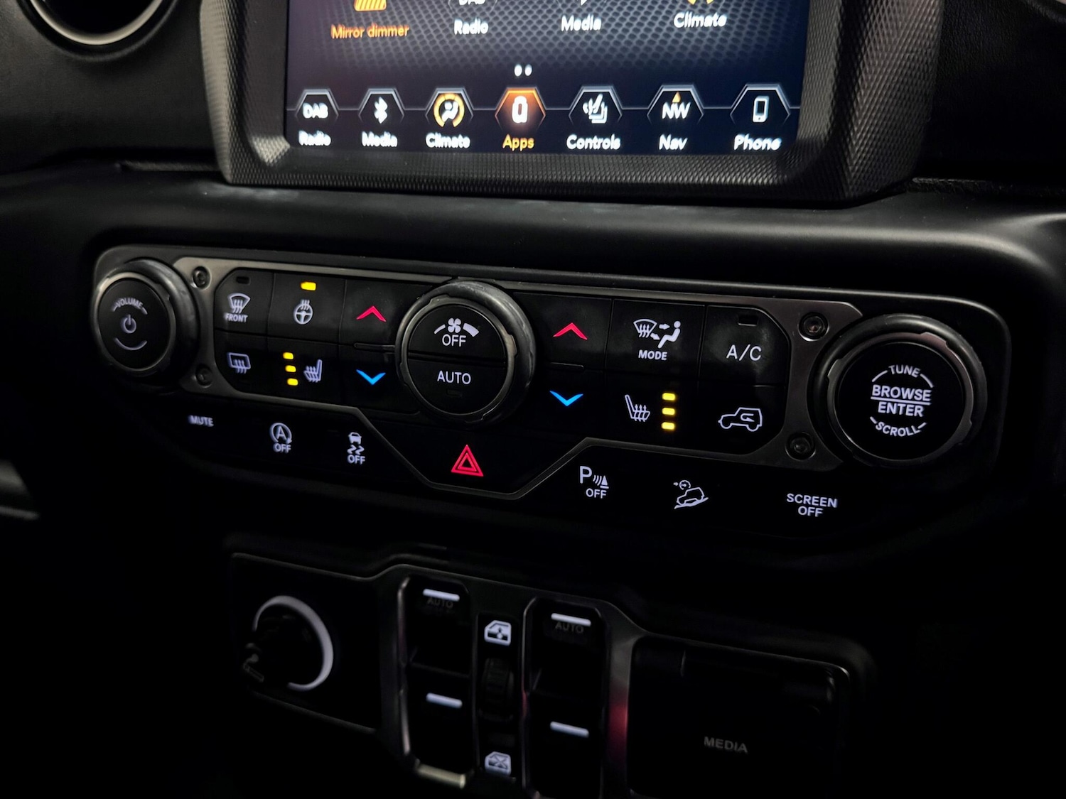 Used Jeep Wrangler 2020 for sale - 76606832: Photo 31