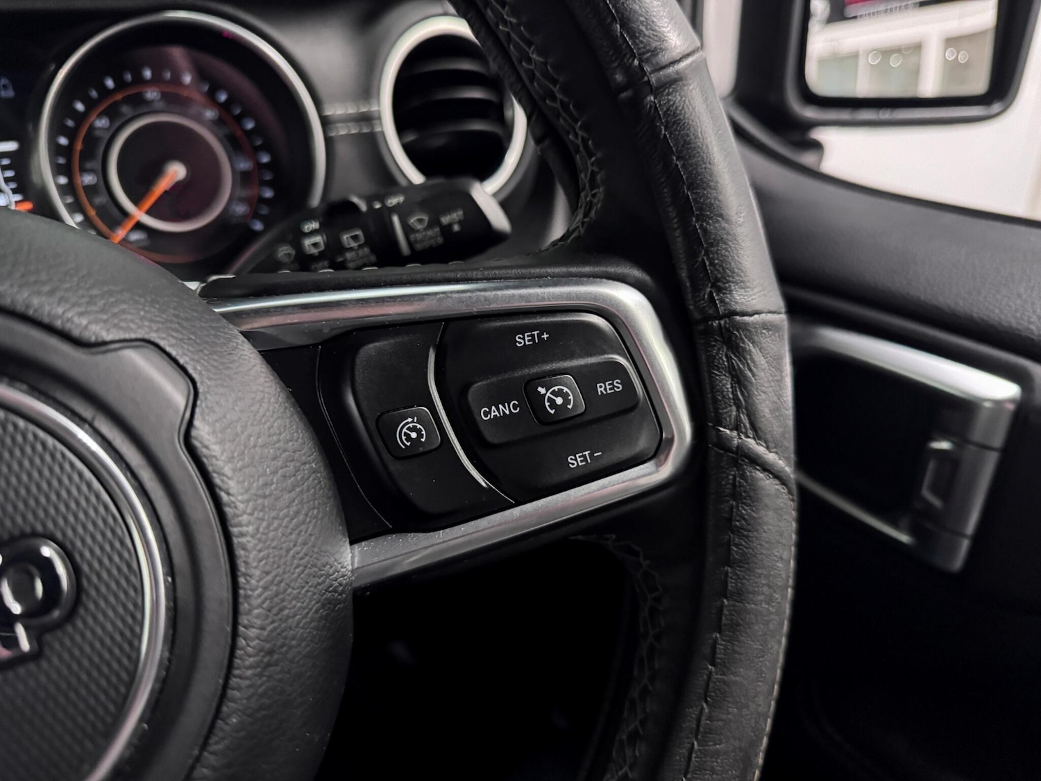 Used Jeep Wrangler 2020 for sale - 76606832: Photo 36