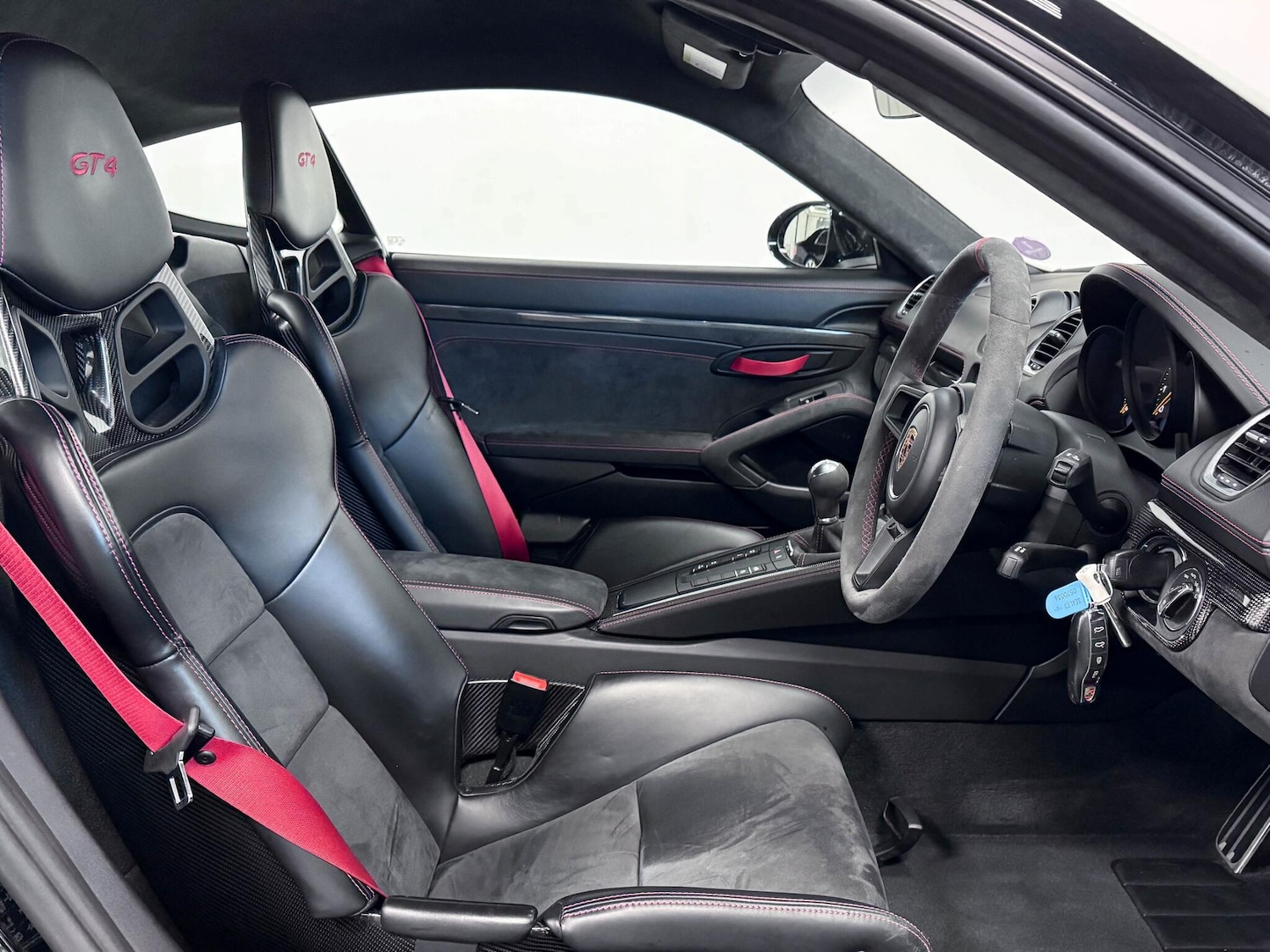 Used Porsche Cayman 2020 for sale - 76991260: Photo 26