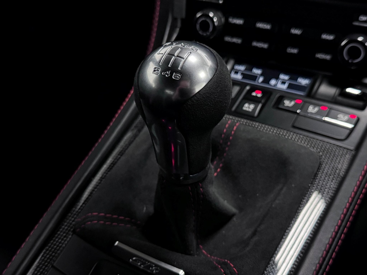 Used Porsche Cayman 2020 for sale - 76991260: Photo 34