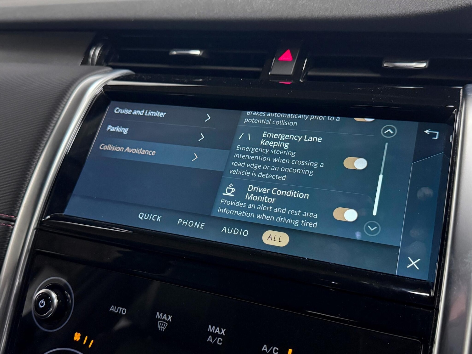 Used Land Rover Discovery Sport 2023 for sale - 77215100: Photo 48