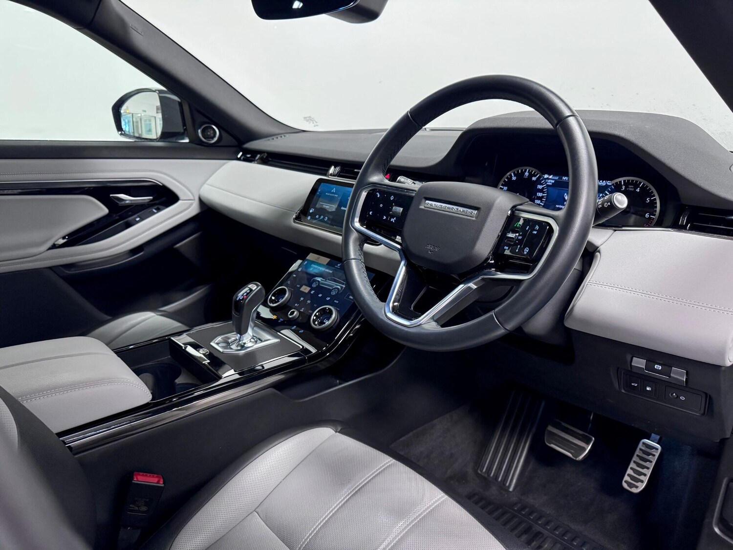 Used Land Rover Range Rover Evoque 2023 for sale - 76499980: Photo 21