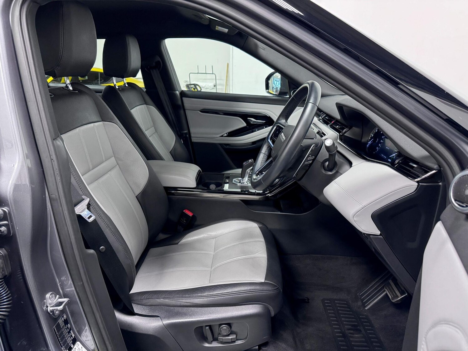 Used Land Rover Range Rover Evoque 2023 for sale - 76499980: Photo 23