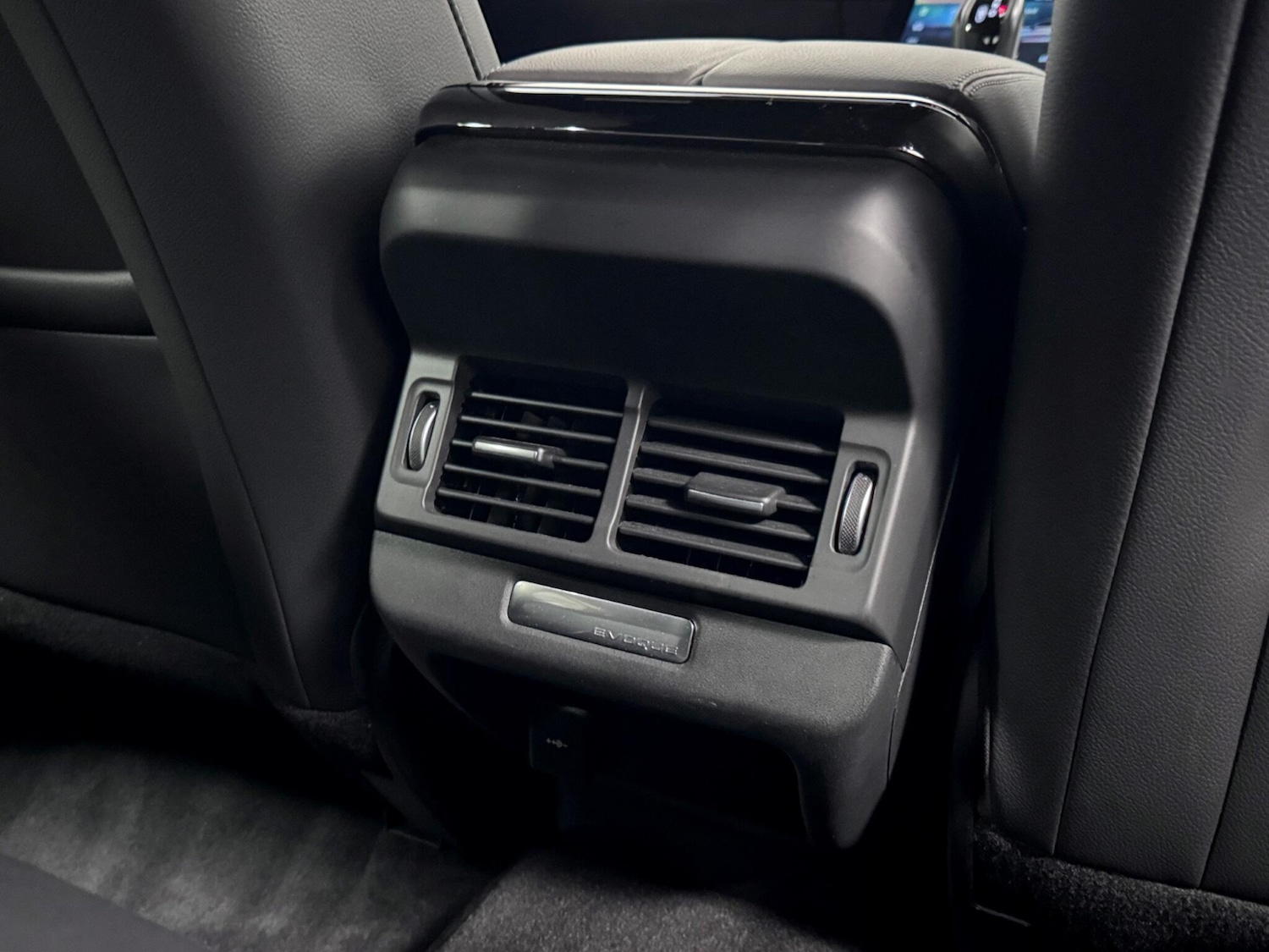 Used Land Rover Range Rover Evoque 2023 for sale - 76499980: Photo 27