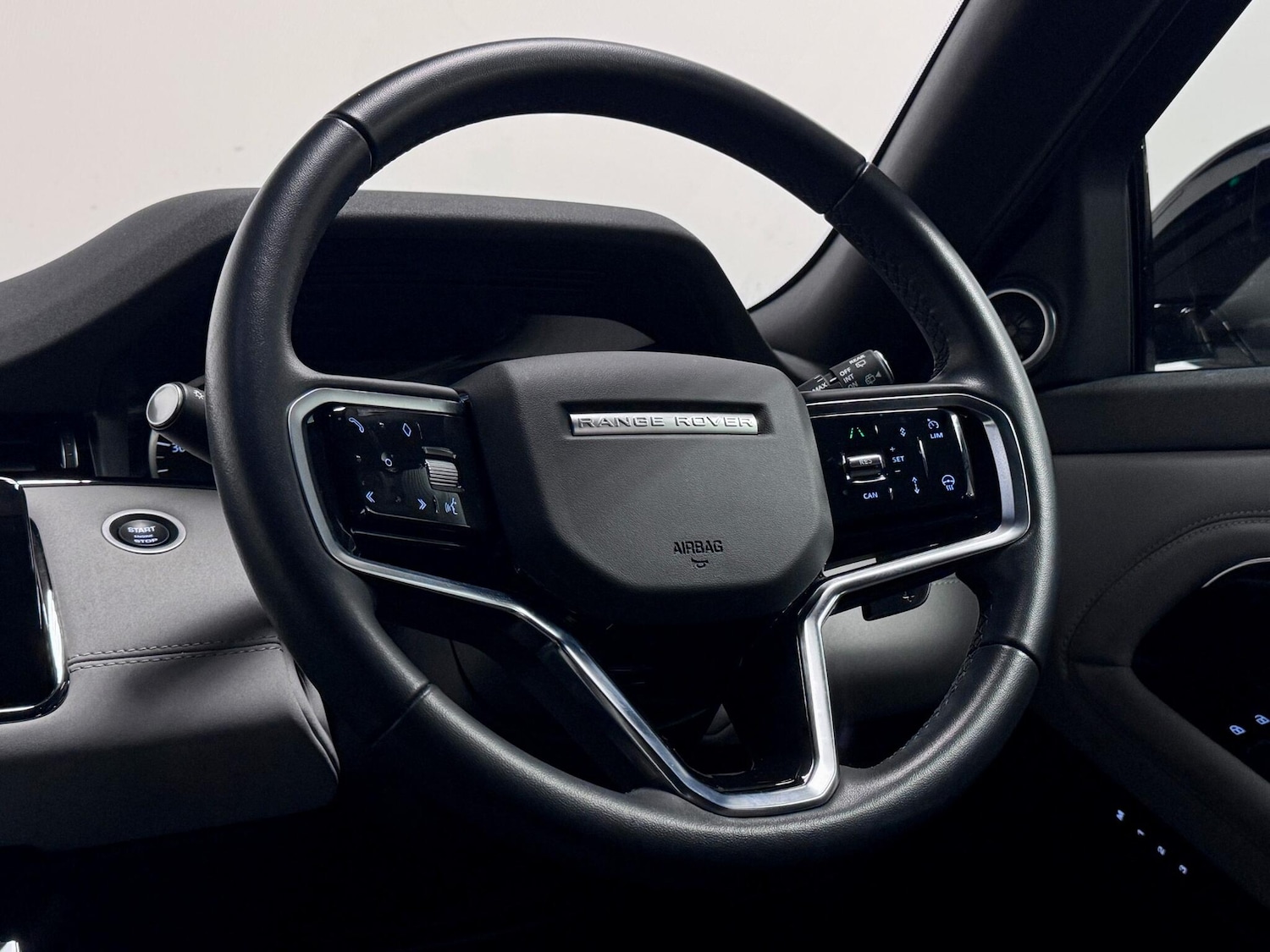 Used Land Rover Range Rover Evoque 2023 for sale - 76499980: Photo 29