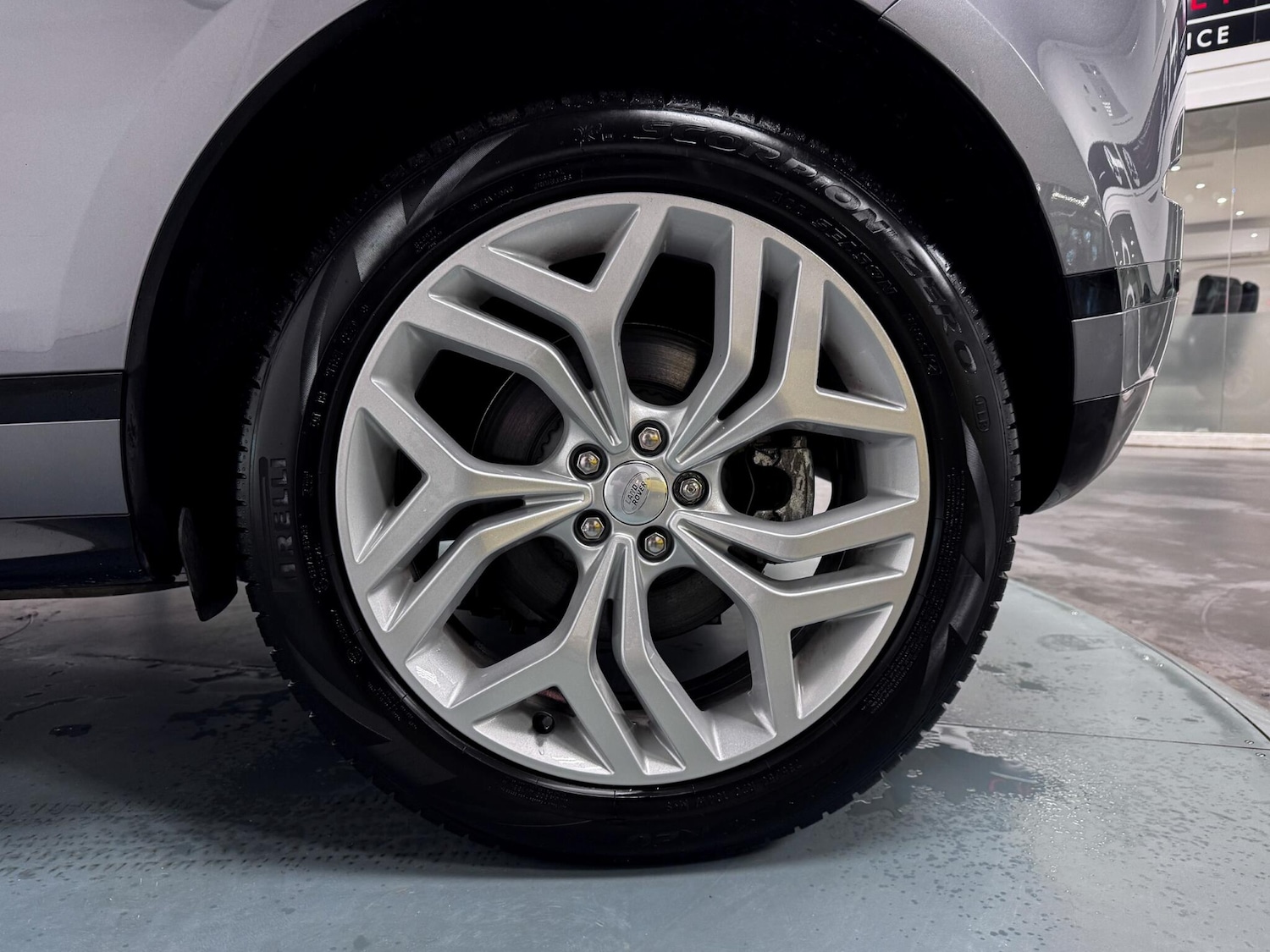 Used Land Rover Range Rover Evoque 2023 for sale - 76499980: Photo 60