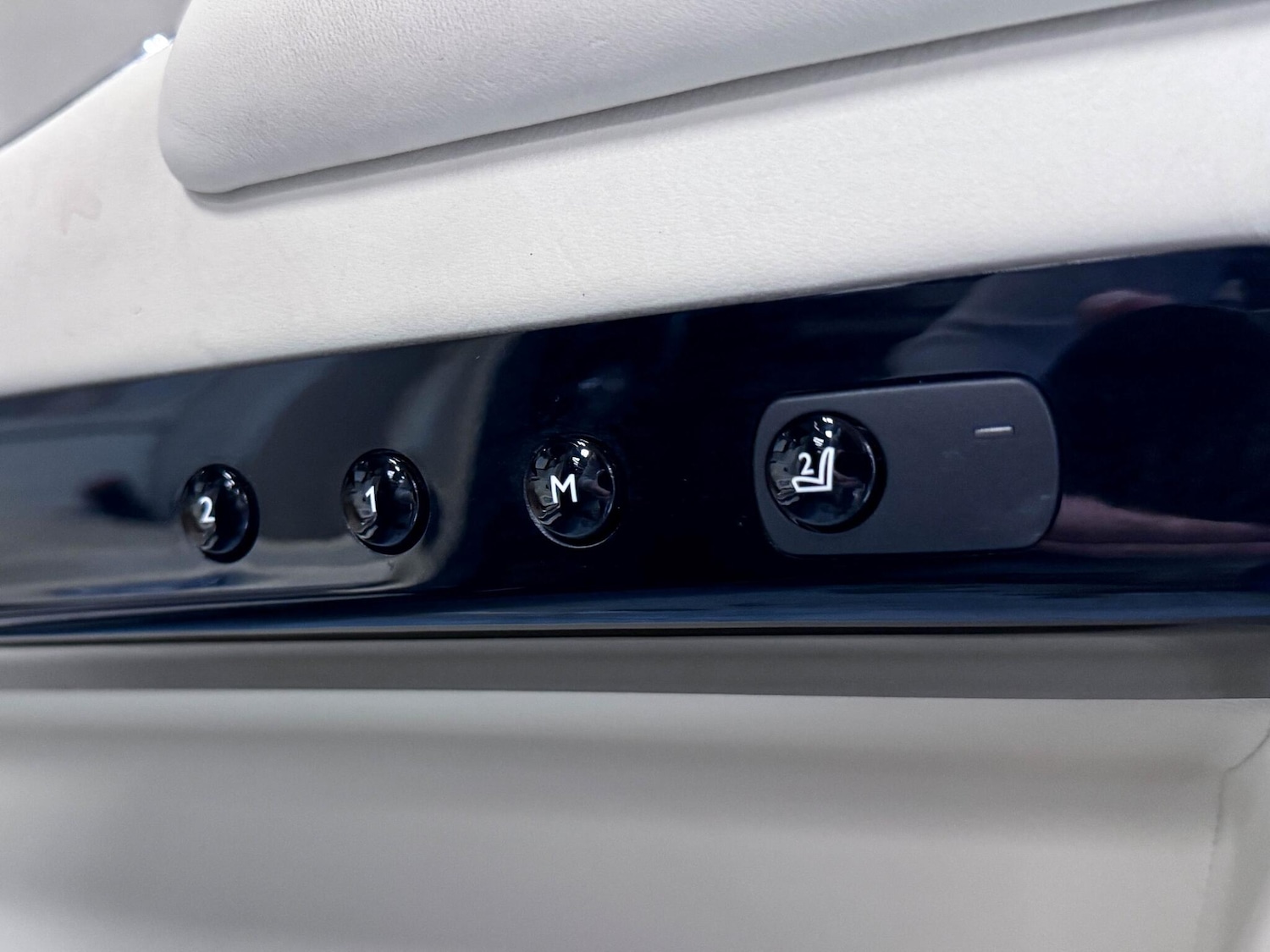 Used Rolls-Royce Ghost 2012 for sale - 77898330: Photo 17