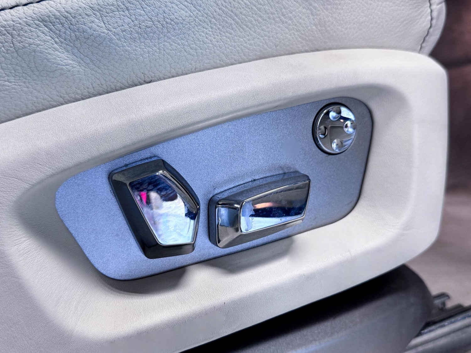 Used Rolls-Royce Ghost 2012 for sale - 77898330: Photo 19