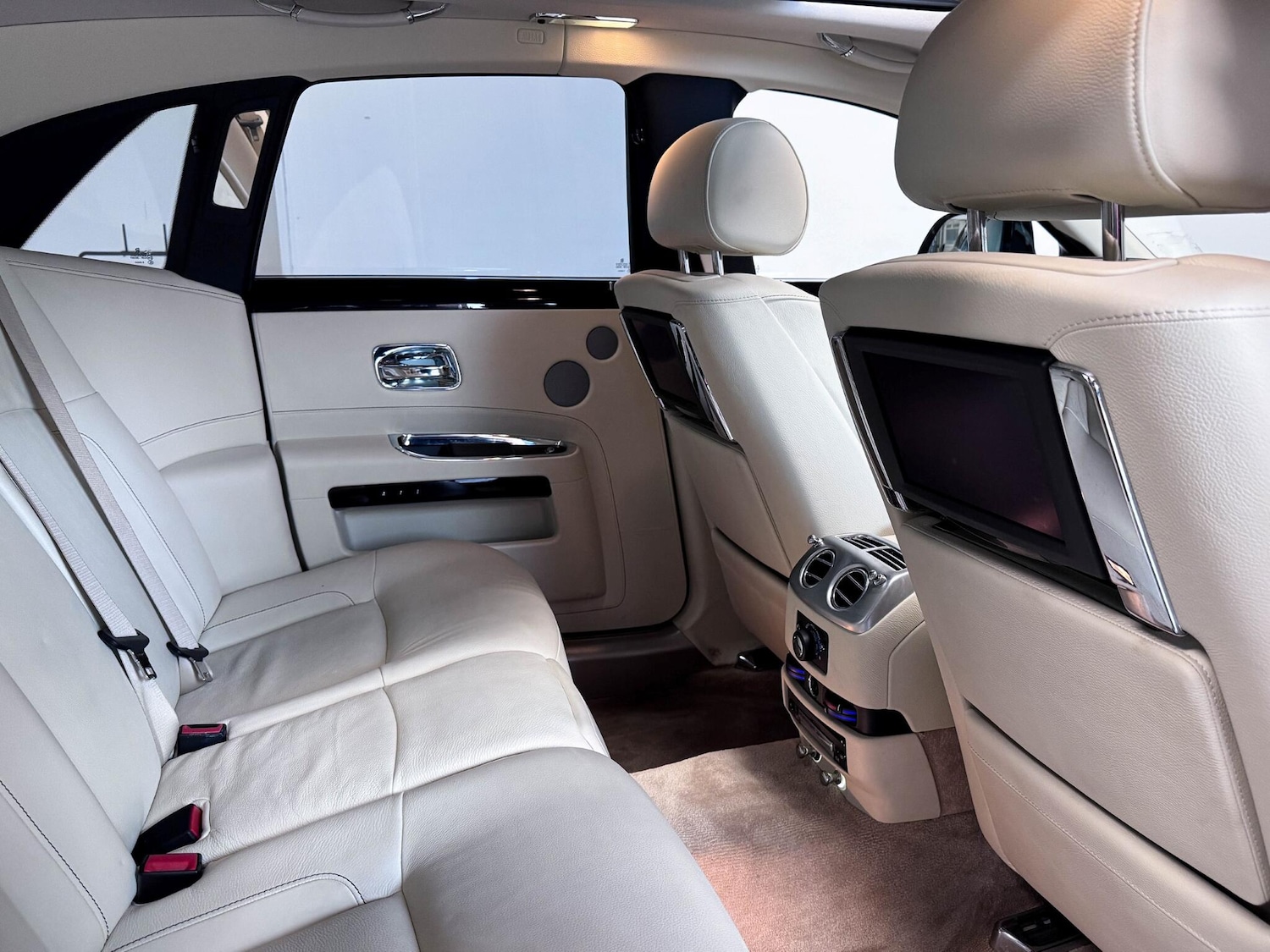 Used Rolls-Royce Ghost 2012 for sale - 77898330: Photo 28