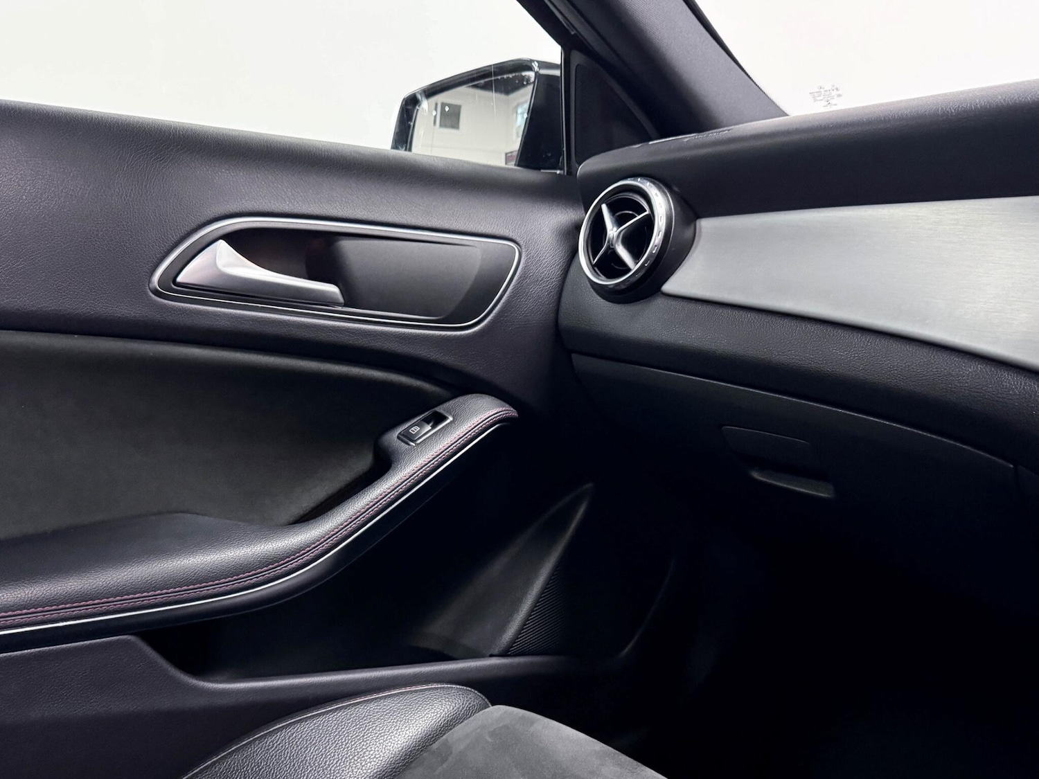 Used Mercedes-Benz GLA 2016 for sale - 77098033: Photo 28