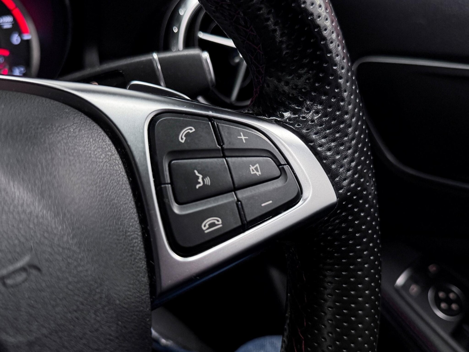 Used Mercedes-Benz GLA 2016 for sale - 77098033: Photo 39