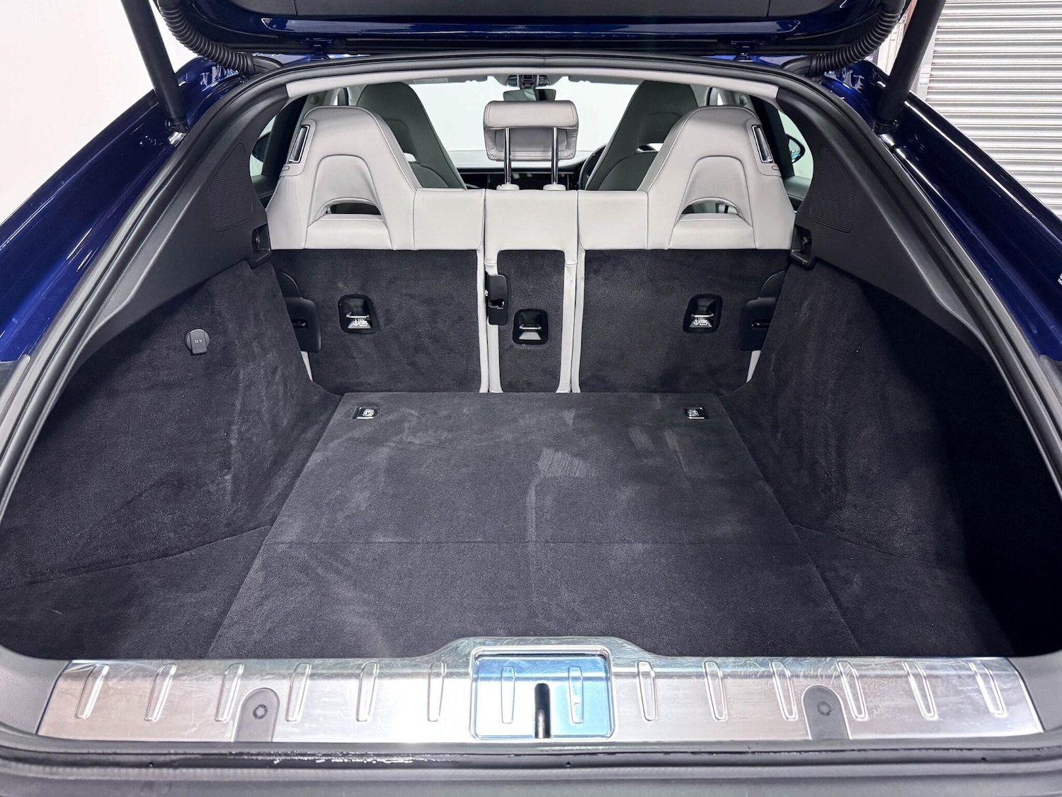 Used Porsche Panamera 2024 for sale - 76121580: Photo 16