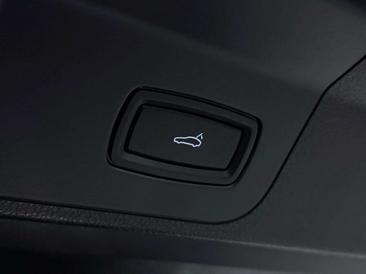 Used Porsche Panamera 2024 for sale - 76121580: Photo 18