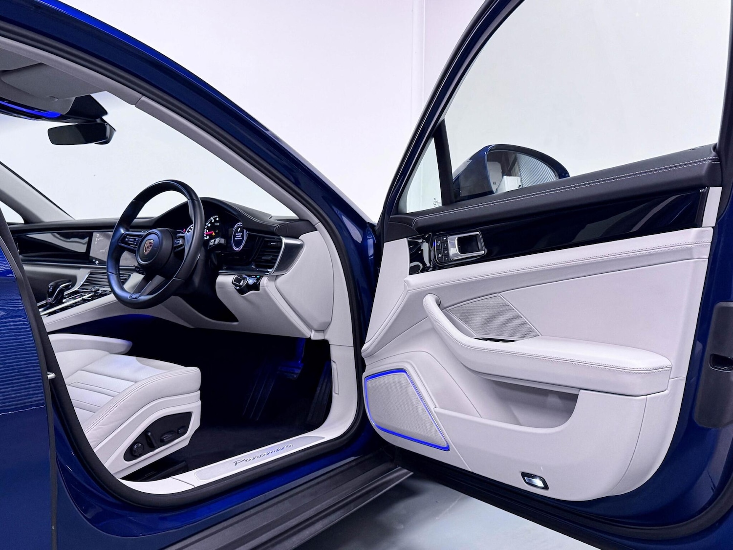 Used Porsche Panamera 2024 for sale - 76121580: Photo 19