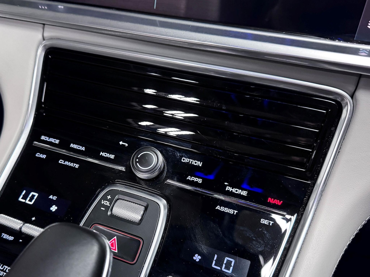 Used Porsche Panamera 2024 for sale - 76121580: Photo 39