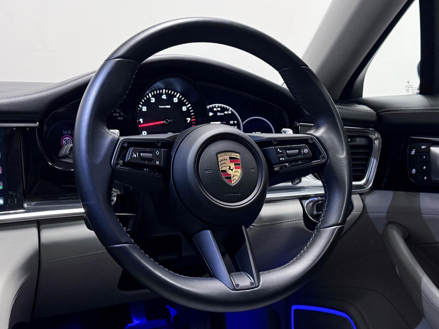 Used Porsche Panamera 2024 for sale - 76121580: Photo 45