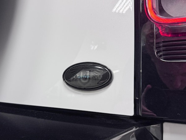 Used Land Rover Defender 110 2023 for sale - 76108667: Photo 13