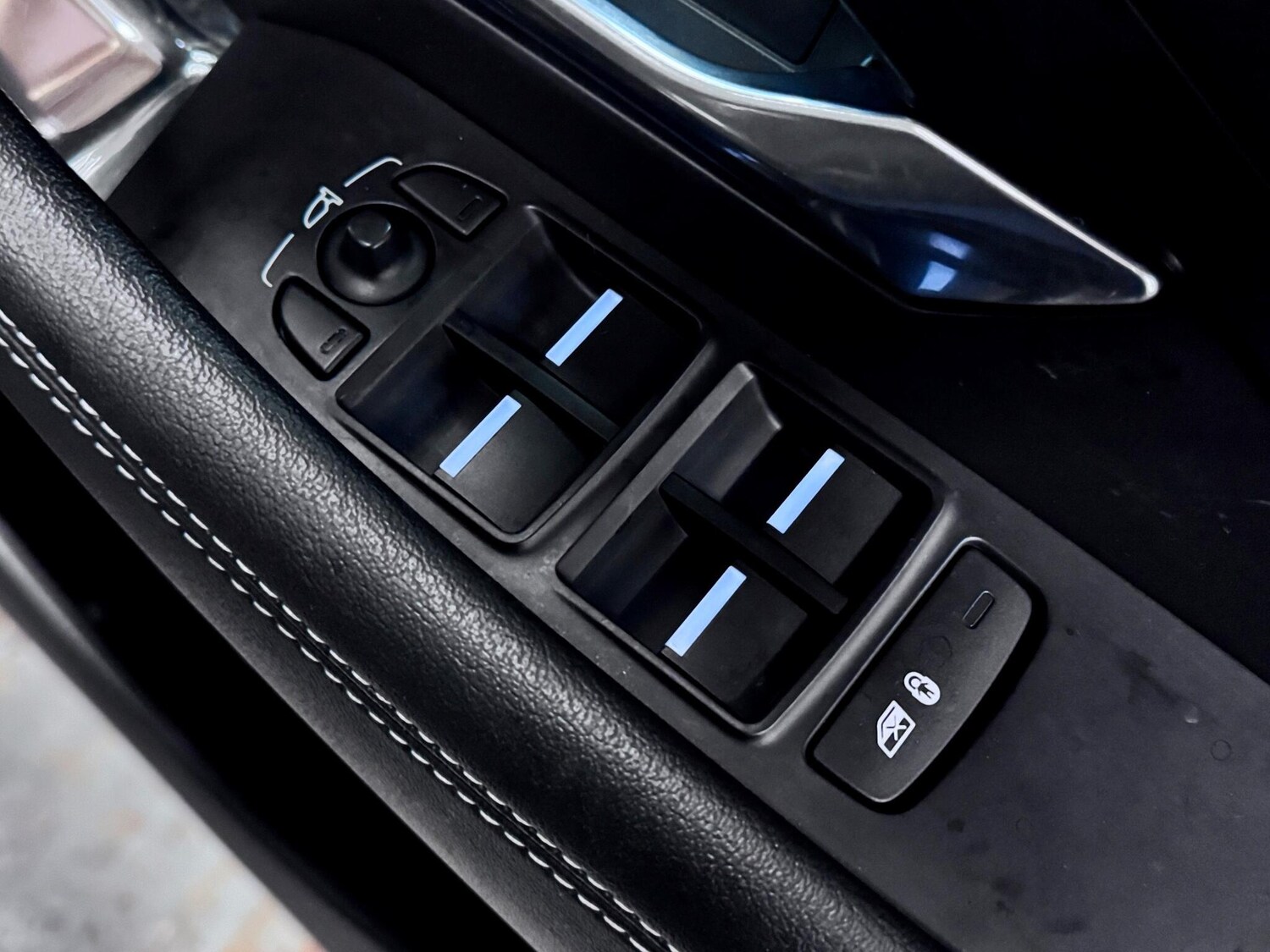 Used Jaguar E-Pace 2021 for sale - 77646240: Photo 17