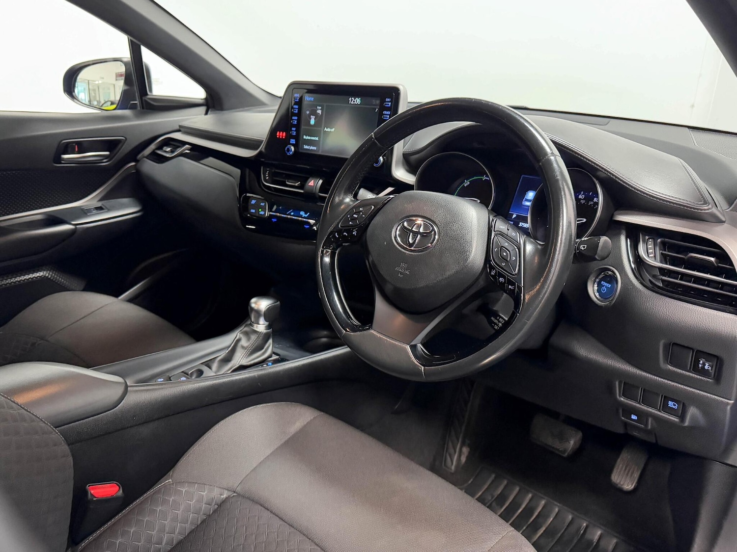 Used Toyota C-HR 2021 for sale - 76122780: Photo 17