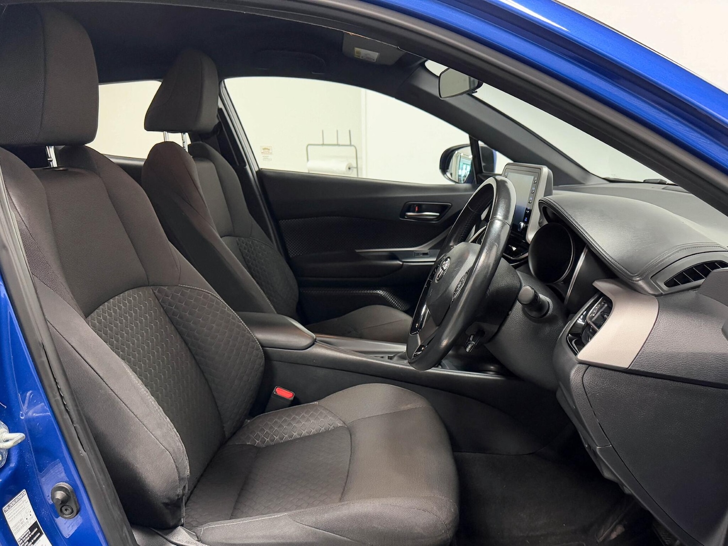 Used Toyota C-HR 2021 for sale - 76122780: Photo 19