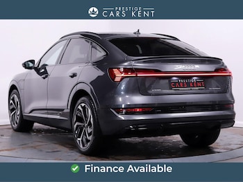 Used Audi e-tron 2023 for sale - 77992929: Photo
