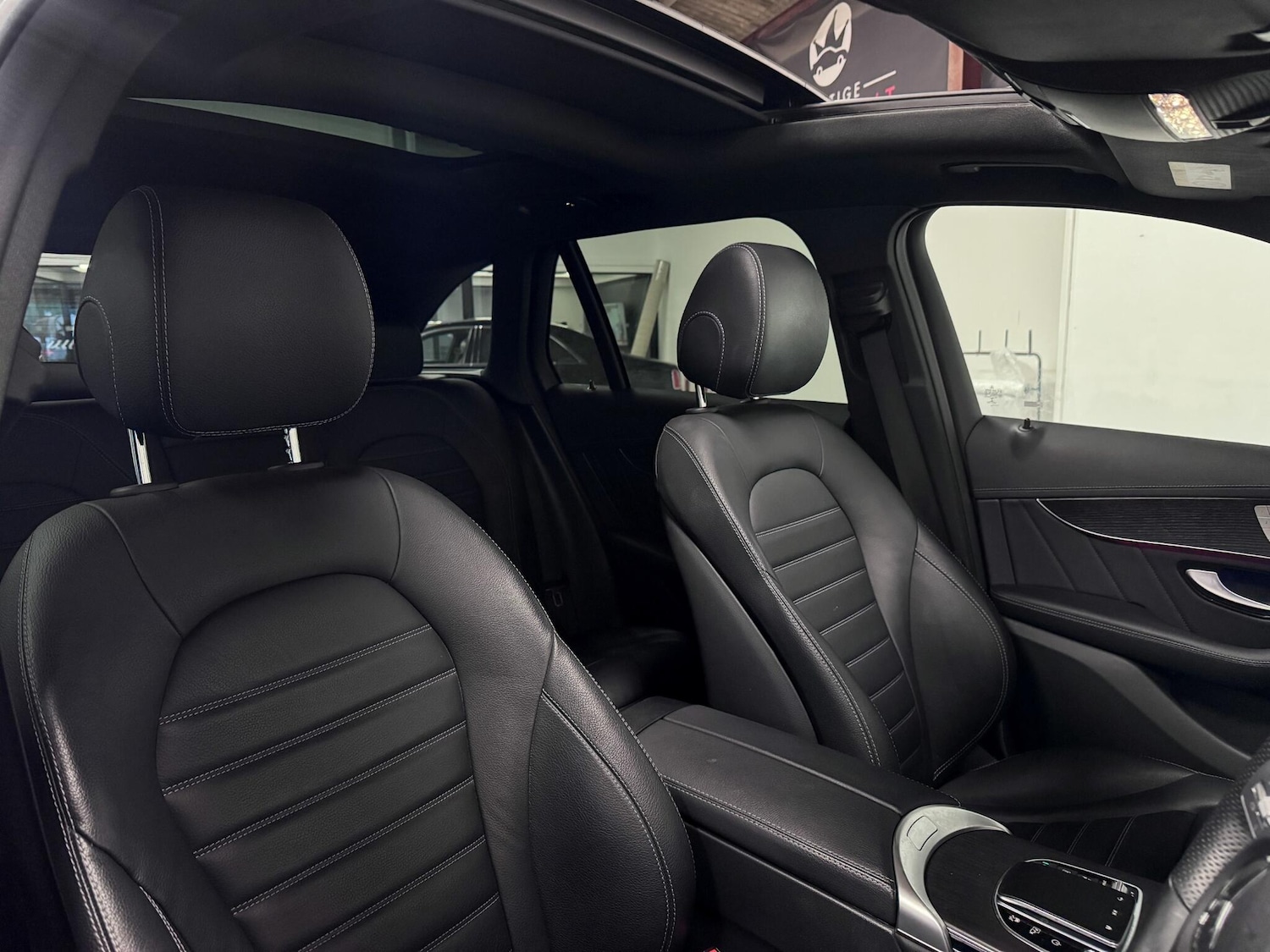 Used Mercedes-Benz GLC 2022 for sale - 77142920: Photo 21