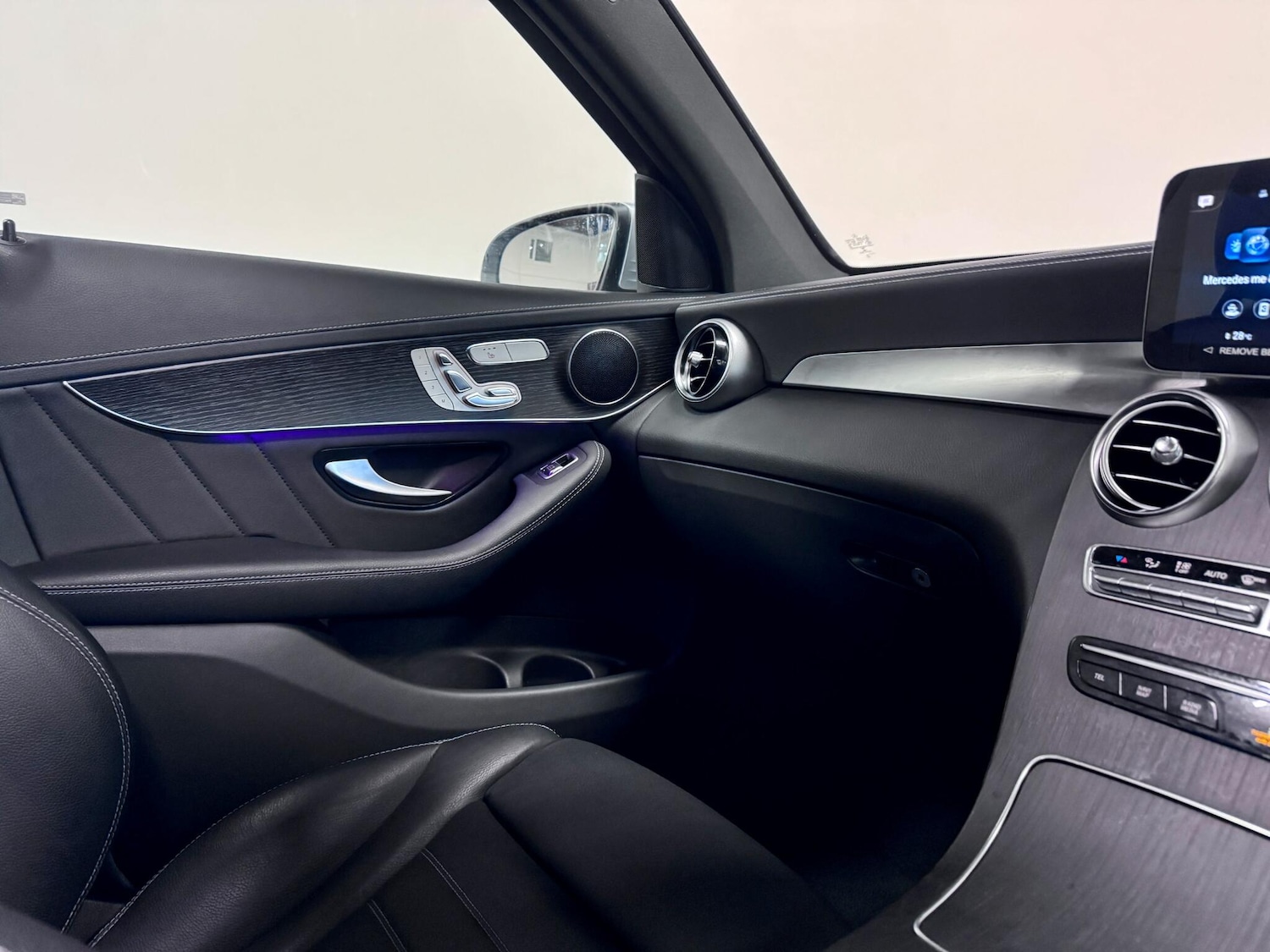 Used Mercedes-Benz GLC 2022 for sale - 77142920: Photo 28