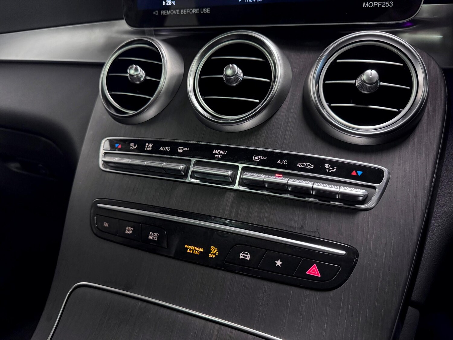 Used Mercedes-Benz GLC 2022 for sale - 77142920: Photo 33