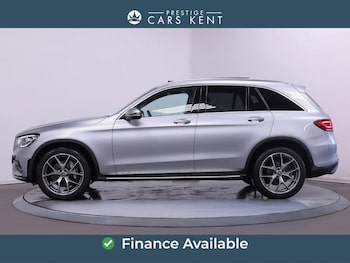 Used Mercedes-Benz GLC 2022 for sale - 77142920: Photo