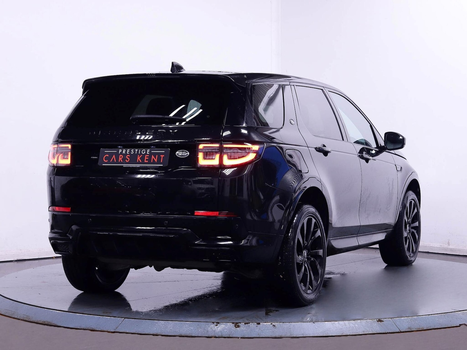 Used Land Rover Discovery Sport 2023 for sale - 77108989: Photo 9