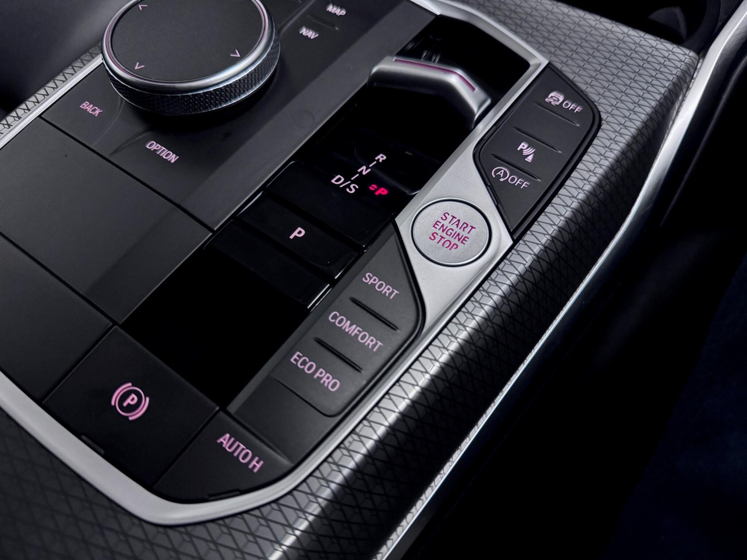 Used BMW 3 Series 2024 for sale - 76658758: Photo 31