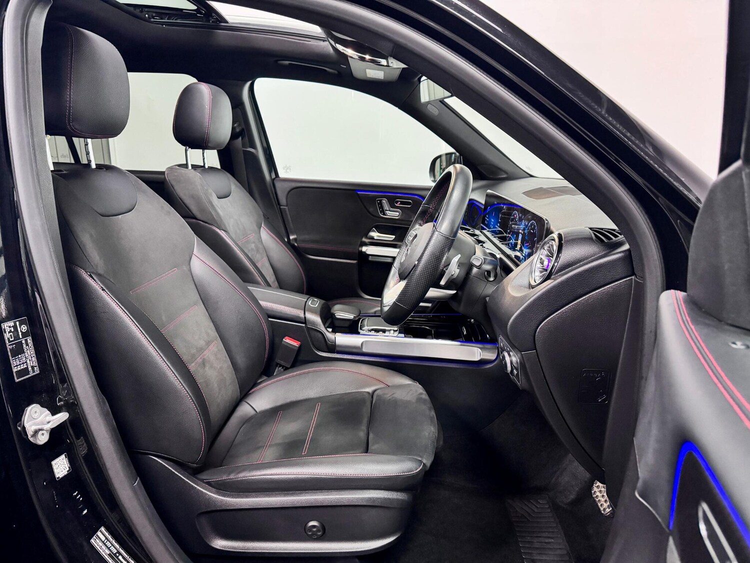 Used Mercedes-Benz GLB for sale - 77597850: Photo 23