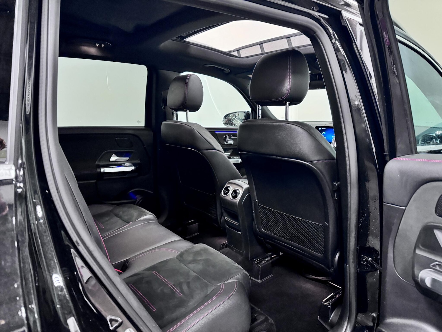 Used Mercedes-Benz GLB for sale - 77597850: Photo 28