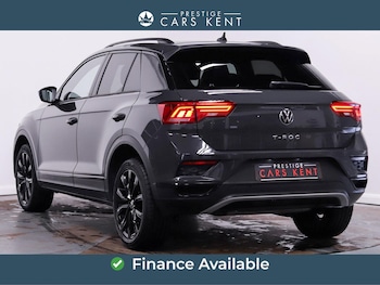 Used Volkswagen T-Roc 2021 for sale - 77839075: Photo