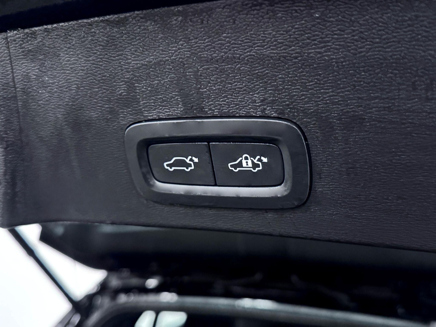 Used Volvo XC40 2022 for sale - 76472157: Photo 13